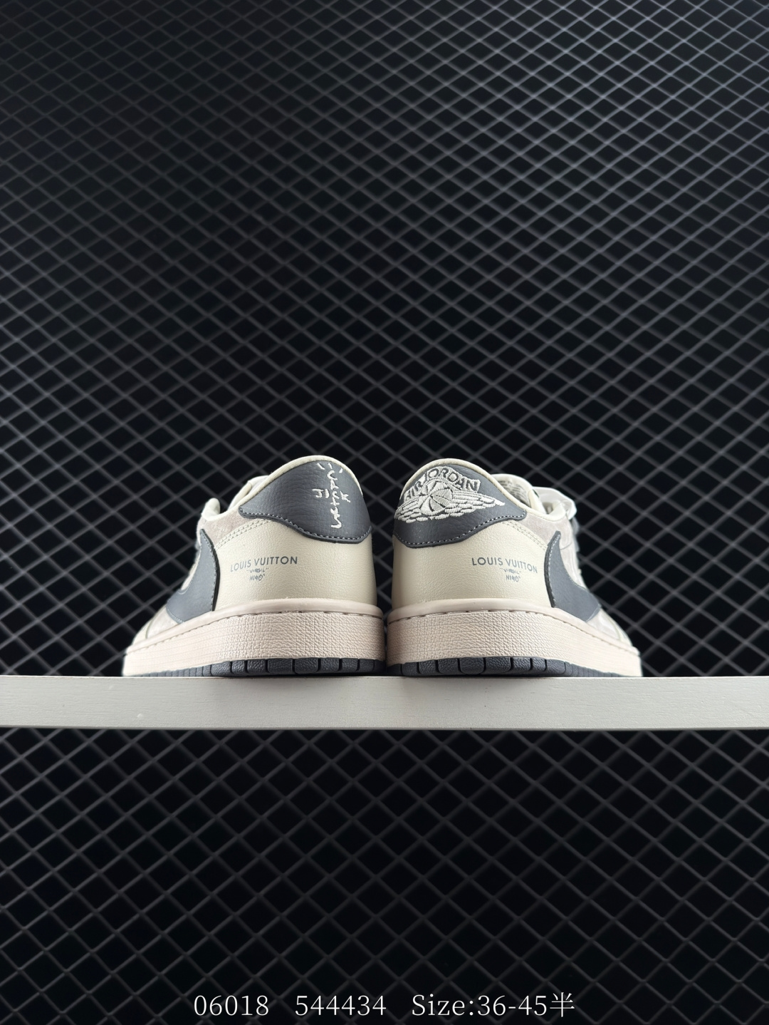 Travis Scott x Air Jordan 1 ” Reverse Mocha “